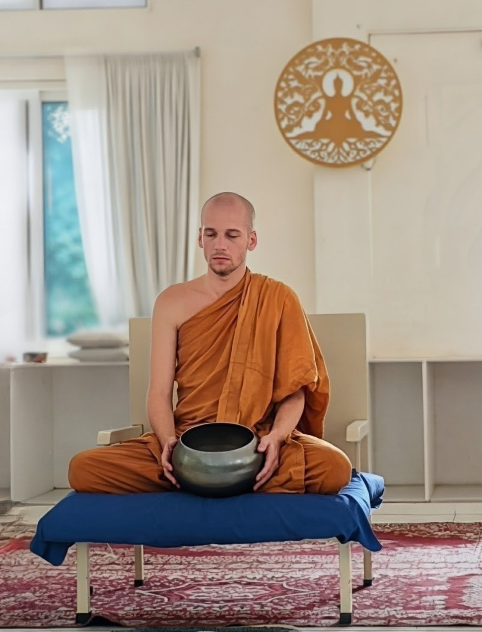 Ajahn Tejassī